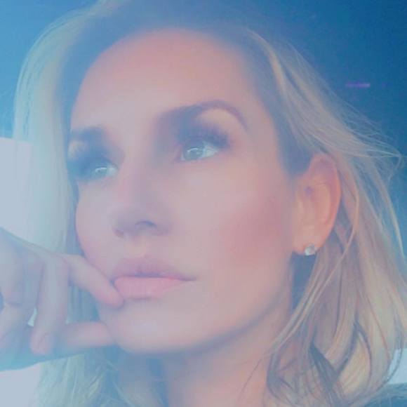 Meet your Posher, Stephanie - Picture 1 of 1